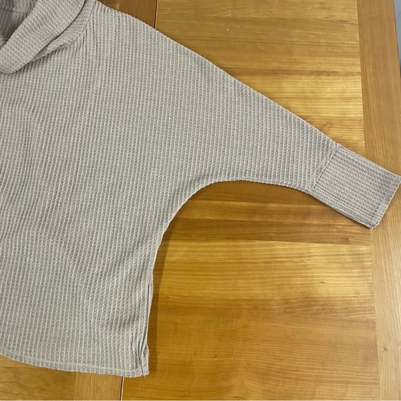 Lularoe Kristen waffle knit cowl neck with crisscross front Large - Picture 5 of 11